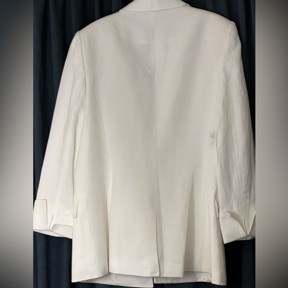 Calvin Klein White Lightweight Cuffed Blazer- Size 16 - Picture 2 of 7
